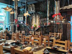 大堂-破瓦寒窑·地摊烤羊排