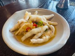 金汤柠汁酸辣鸡爪-滇野云南野生菌餐厅(陕西南路店)