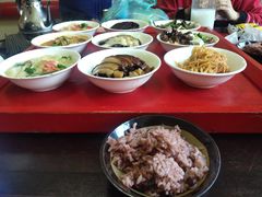 -蓝田九大碗民俗食府(蓝田店)