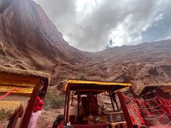 -天山神秘大峡谷