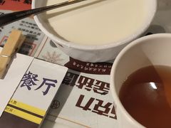 -新大咀港式茶餐厅(宝山万达店)