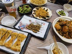 -肥肥虾庄·金牌油焖大虾(汉口城市广场店)