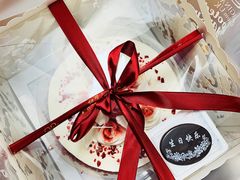 -红宝石·鲜奶小方·海派西点房(南丹店)