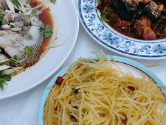 -日照大牌檔•小船海鲜(万平口店)