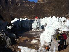 -大平台龙居瀑布旅游区