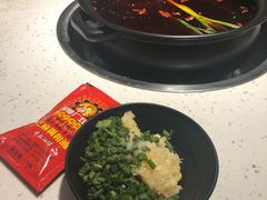 -钢管厂五区小郡肝串串香(奥克斯广场锦城万达店)