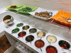 自助调料区-草原塞蛮羊火锅城(港湾店)