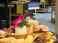 -一朵菌·野生菌探索家火锅(南亚店)