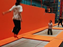 -极限PLAY运动娱乐新世界·团建派对潮玩休闲馆·室内蹦极高空游乐园