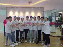 -爱月宝月嫂·育儿嫂(哈尔滨总店)