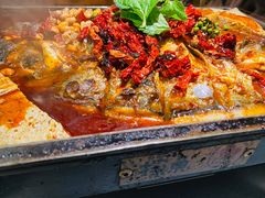 -探鱼·鲜青椒爽麻烤鱼(银泰城店)