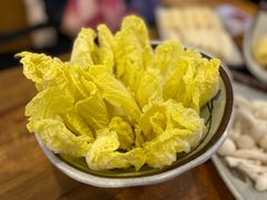 -毛辣果·贵州红酸汤牛肉火锅(西单店)