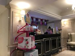 -孔雀手美甲美睫护理