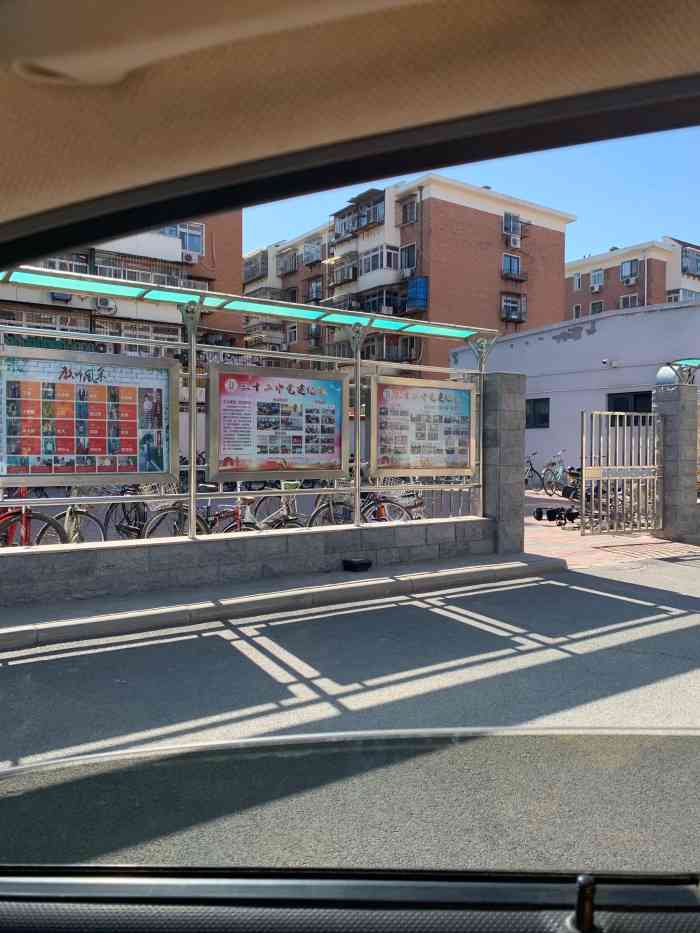 天津市三十二中学(初中部)-"夏天的时候过来参加考试,学校位置有点不