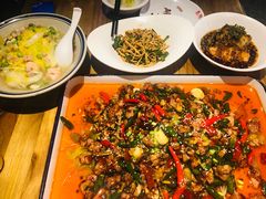 -兔槽江湖菜·重庆璧山兔(水围店)