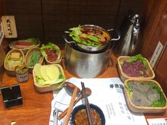 -独食火锅·半米屋台(直营总店)