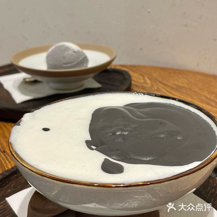 正儿八经现磨芝麻糊🥣快带你的笨蛋闺蜜来