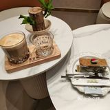 约上那个爱吃甜品和拍照的闺蜜[自拍]在小花园喝下午茶[调皮][咖啡]