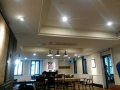 大堂-星巴克臻选(广州沙面店)