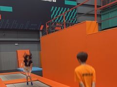 -极限PLAY运动娱乐新世界·团建派对潮玩休闲馆·室内蹦极高空游乐园