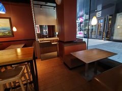靠窗位-The Habit Burger Grill 哈比特汉堡(复兴soho店)