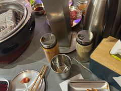 -围炉肉舍•炭烤活鳗•丹东海鲜烤肉(步行街店)