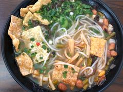 -柳大厨螺蛳粉(人民路总店)