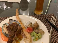 -上海滴水湖皇冠假日酒店