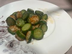 黄瓜酿虾滑-尚一汤·粤菜海鲜(环球港店)