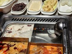 -海底捞火锅(金山百联店)