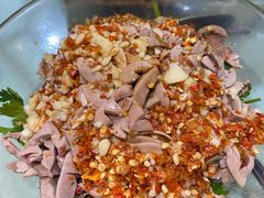 -昱龙大盆牛蛙馆(三兴街总店)