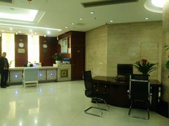 -南宁世纪君悦大酒店(青秀万达滨湖路地铁站店)