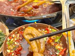 -黄潇洒老火锅(九眼桥宏济巷店)