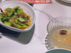 -黄记煌三汁焖锅(新佳丽江汉路店)