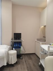 -医颜医疗美容门诊部