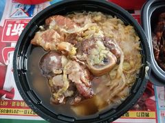 猪骨头烩酸菜-西贝(满都海公园店)