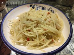 酸辣土豆丝-井水小厨·湘菜(活力广场店)