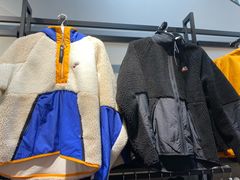 -ABC MART(心斎橋店)