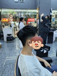 -藤野造型专业烫染接发