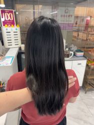 -镁连社·美联社