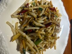 -魏铭鱼头捞饭(晋阳路店)