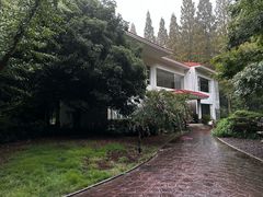 -上海怡沁园度假酒店