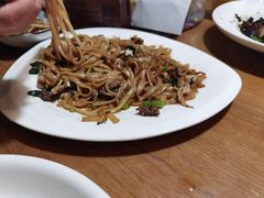 -老板很二(吉大店)