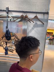 -Devilhands Barbershop男士理容店