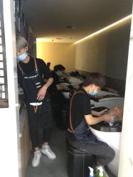 -罗亚帝造型·烫发染发
