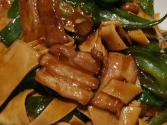 -八府香鸭·啫啫煲(华山路店)