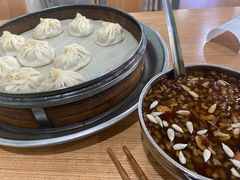 -清真老铁家灌汤包