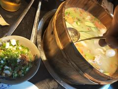 -秋语木桶鱼.酸菜鱼(开发区火车站店)