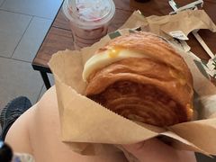 -星巴克(古美路店)