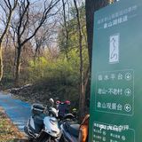 连降噪耳机都能够舍弃，一个双肩包就到达这里